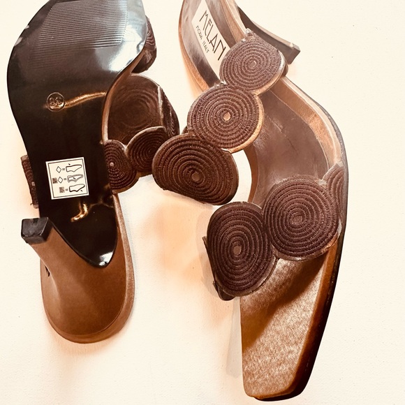 MELAN Moda Italy Sandals Leather Satin Metallic Bronze 3” Heel NEW Sz 38 7.5 - Picture 2 of 9